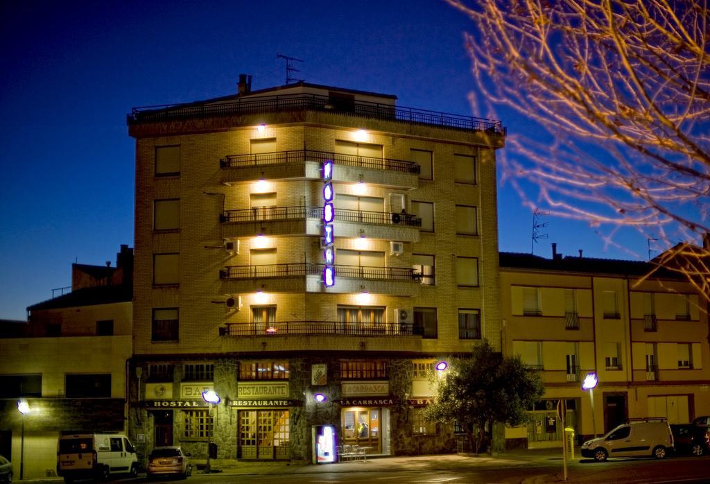 Hostal La Carrasca Monzón Zewnętrze zdjęcie